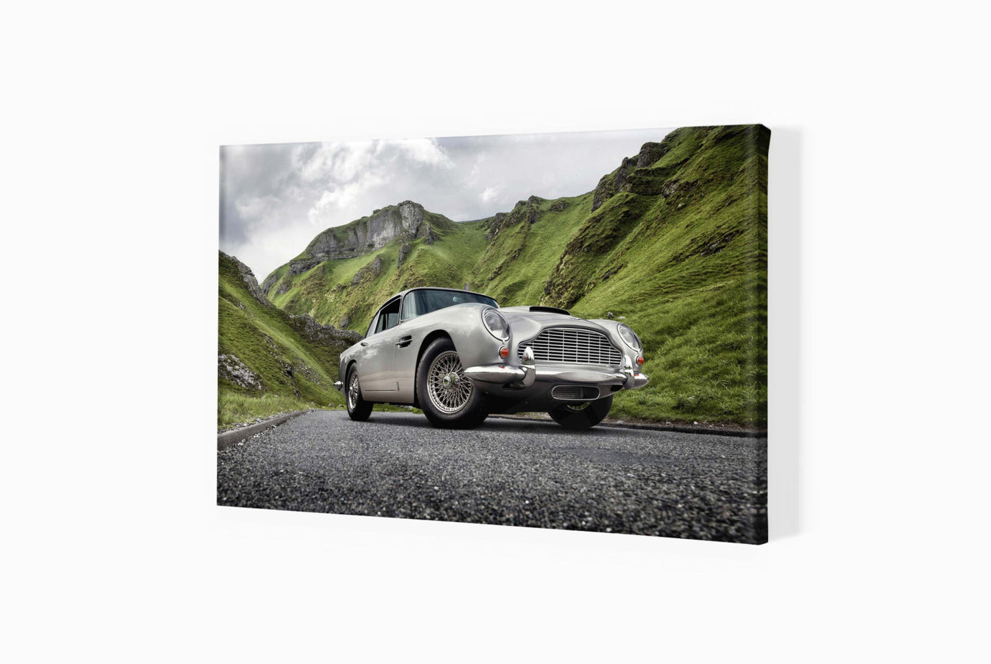 Aston Martin DB5 in the Winnats Pass