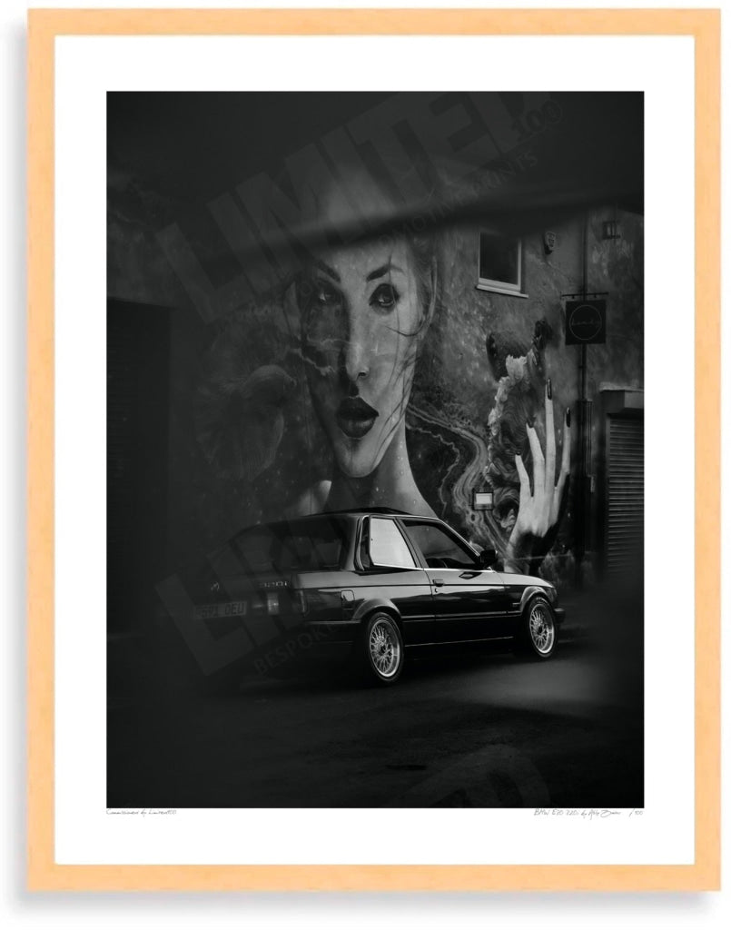 BMW E30 320i
