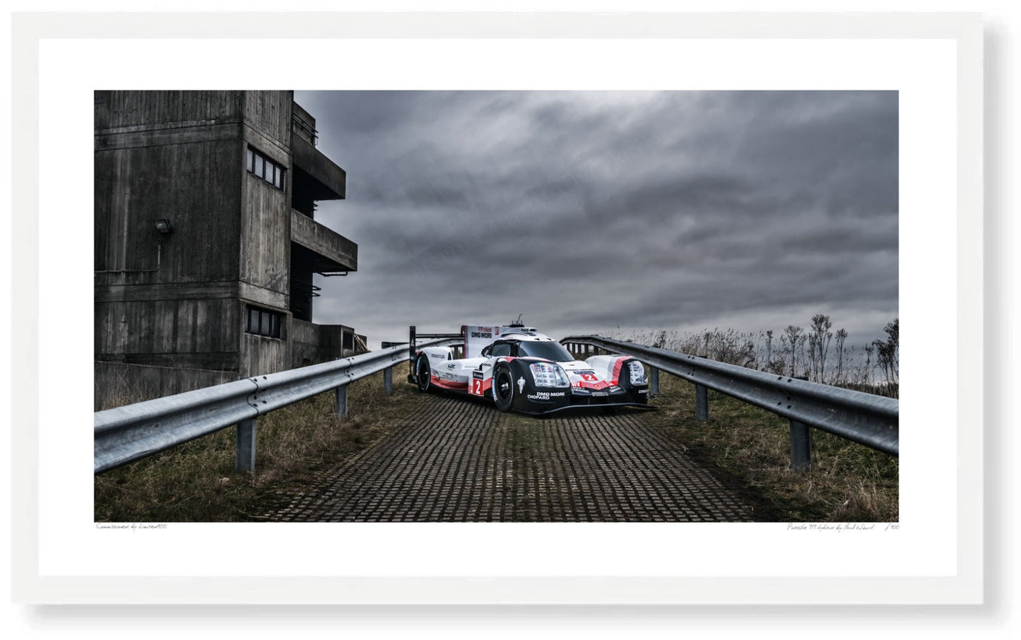 Porsche 919 Hybrid (front three-quarter view)