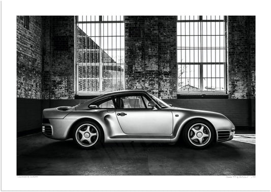 Porsche 959 at Bicester Heritage