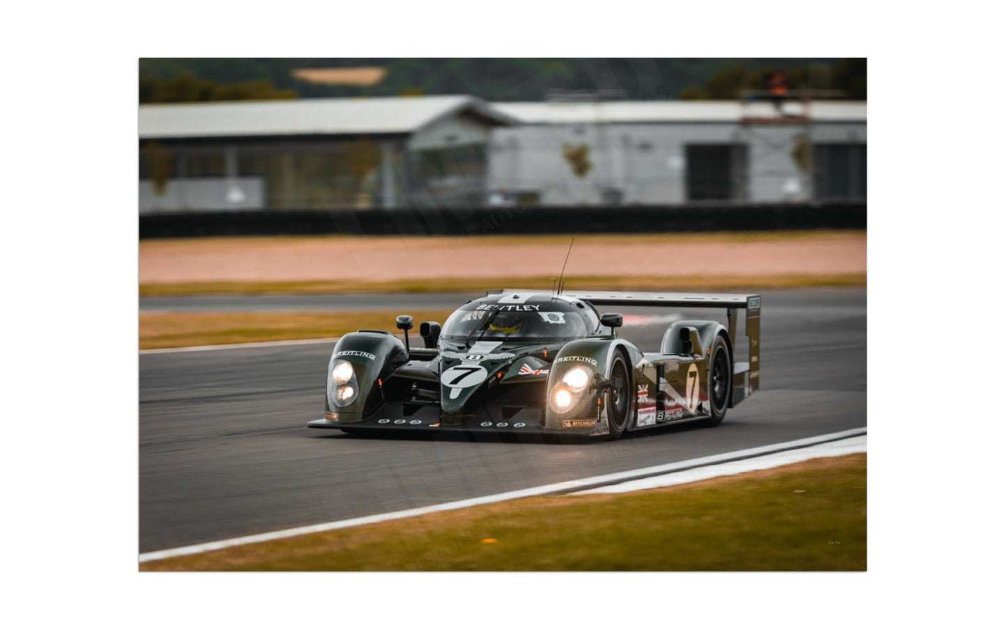 Bentley Speed 8